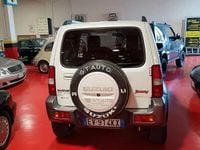 Usata Suzuki Jimny 84 CV (61 kW) 2014 Bianco / pastello SUV