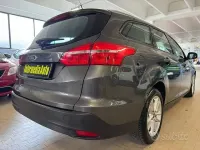 Usado Ford Focus Titanium 120 CV (88 kW) 2016 Gris Familiar