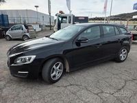 Usata Volvo V60 Momentum 114 CV (83 kW) 2015 Nero Station wagon
