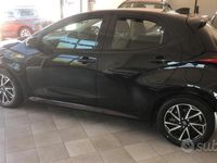 Usata Toyota Yaris Hybrid Trend 92 CV (67 kW) 2021 Nero Berlina
