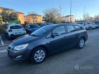 Usata Opel Astra 100 CV (73 kW) 2011 Grigio Station wagon