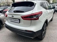 Usata Nissan Qashqai N-Connecta 131 CV (96 kW) 2017 Bianco SUV