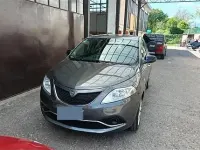 Usata Lancia Ypsilon 60 CV (44 kW) 2016 Grigio Utilitaria