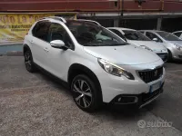 Usata Peugeot 2008 Allure 120 CV (88 kW) 2016 Bianco SUV