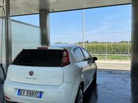 Usata Fiat Punto Lounge 77 CV (56 kW) 2015 Berlina