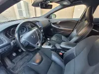 Usata Volvo V40 R-Design 120 CV (88 kW) 2018 Nero Berlina