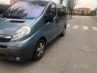 Usata Opel Vivaro 2010 Blu Monovolume