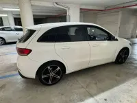 Usata Mercedes B200 150 CV (110 kW) 2021 Bianco Utilitaria