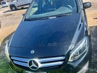 Usata Mercedes B200 135 CV (99 kW) 2018 Nero Monovolume