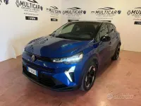 Usata Renault Captur Techno 101 CV (74 kW) 2025 Bluazzurro SUV