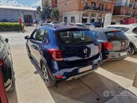 Usata Dacia Sandero Prestige 90 CV (66 kW) 2017 Blu Utilitaria