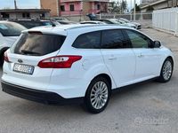 Usata Ford Focus Titanium 115 CV (84 kW) 2011 Bianco Station wagon