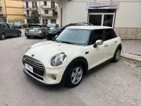 Usata Mini Cooper D Business 95 CV (69 kW) 2017 Bianco Utilitaria