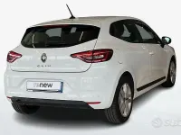 Begagnad Renault Clio V Zen 100 HK (73 kW) 2022 Sedan