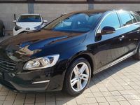 Usata Volvo V60 Summum 181 CV (133 kW) 2015 Nero Station wagon