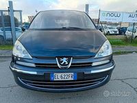 Usata Peugeot 807 163 CV (119 kW) 2012 Grigio Monovolume