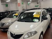 Usata Lancia Ypsilon Gold 95 CV (69 kW) 2017 Bianco Utilitaria
