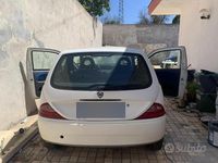 Usata Lancia Ypsilon 60 CV (44 kW) 2001 Utilitaria