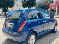 Usata Lancia Ypsilon 60 CV (44 kW) 2004 Blu Utilitaria