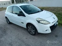 Usata Renault Clio 64 CV (47 kW) 2010 Bianco