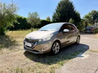 Usata Peugeot 208 Active 95 CV (69 kW) 2012 Beige Utilitaria