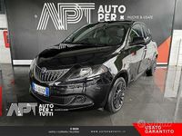 Usata Lancia Ypsilon Silver 70 CV (51 kW) 2022 Nero Utilitaria