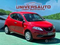 Usata Lancia Ypsilon Gold 80 CV (58 kW) 2017 Rosso Utilitaria