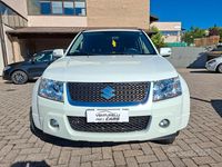 Second-hand Suzuki Grand Vitara 129 CP (94 kW) 2011 Alb SUV