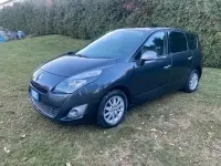 Usata Renault Scénic III Dynamique 130 CV (95 kW) 2010 Grigio Monovolume