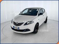 Usata Lancia Ypsilon 70 CV (51 kW) 2024 Bianco Utilitaria