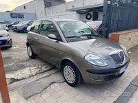 Usata Lancia Ypsilon 69 CV (50 kW) 2006 Grigio Utilitaria