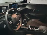 Usata Peugeot 208 Allure 102 CV (75 kW) 2022 Grigio Utilitaria