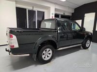 Usata Ford Ranger 143 CV (105 kW) 2011 Verde Pick-up