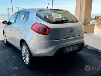 Usata Fiat Bravo 120 CV (88 kW) 2012 Grigio Utilitaria