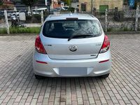 Usata Hyundai i20 Edition 75 CV (55 kW) 2014 Grigio Utilitaria