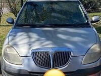 Usata Lancia Ypsilon 80 CV (58 kW) 2004 Grigio Utilitaria