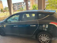 Usata Lancia Delta 120 CV (88 kW) 2010 Utilitaria