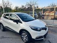 Usata Renault Captur Zen 90 CV (66 kW) 2017 Beige SUV