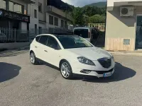 Usata Lancia Delta 105 CV (77 kW) 2012 Bianco Utilitaria