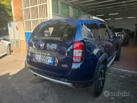 Usata Dacia Duster Lauréate 109 CV (80 kW) 2017 Bluazzurro SUV
