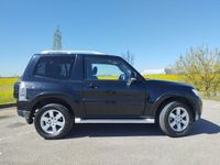 usata Mitsubishi Pajero 3.2 DI-D 16V 3p. Invite autovettura manuale!