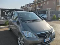 Usata Mercedes A180 109 CV (80 kW) 2011 Grigio Utilitaria