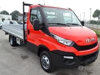 Usata Iveco Daily 130 CV (95 kW) 2016 Rosso Cabrio