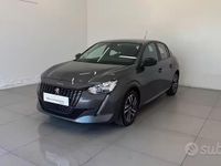 Usata Peugeot 208 Allure 101 CV (74 kW) 2023 Grigio Utilitaria