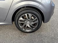 Usata Peugeot 208 Active 101 CV (74 kW) 2021 Grigio Utilitaria