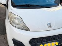 Usata Peugeot 107 68 CV (50 kW) 2012 Bianco Utilitaria