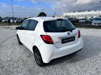Usata Toyota Yaris Hybrid Active 75 CV (55 kW) 2016 Nero Berlina