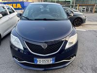 Usata Lancia Ypsilon Gold 69 CV (50 kW) 2016 Blu/azzurro Utilitaria