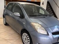 Usata Toyota Yaris Sol 89 CV (65 kW) 2010 Grigio Berlina