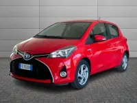 Usata Toyota Yaris Hybrid Active 101 CV (74 kW) 2016 Rosso Berlina